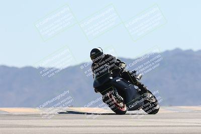 media/Oct-13-2025-Moto Forza (Mon) [[a66d839500]]/3-B Group/Session 4 (Turn 9)/